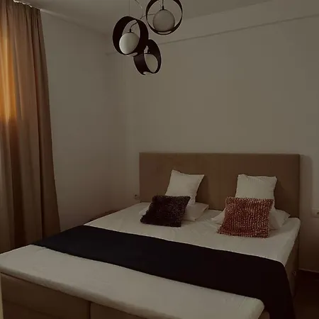 Caroline Apartment Sarande